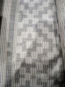 Grey & white pattern designer floor rug