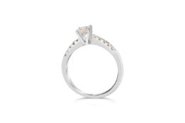 Solitaire diamond White Gold ring with diamonds on shoulder Size Q RRP £1610 (RG31140)