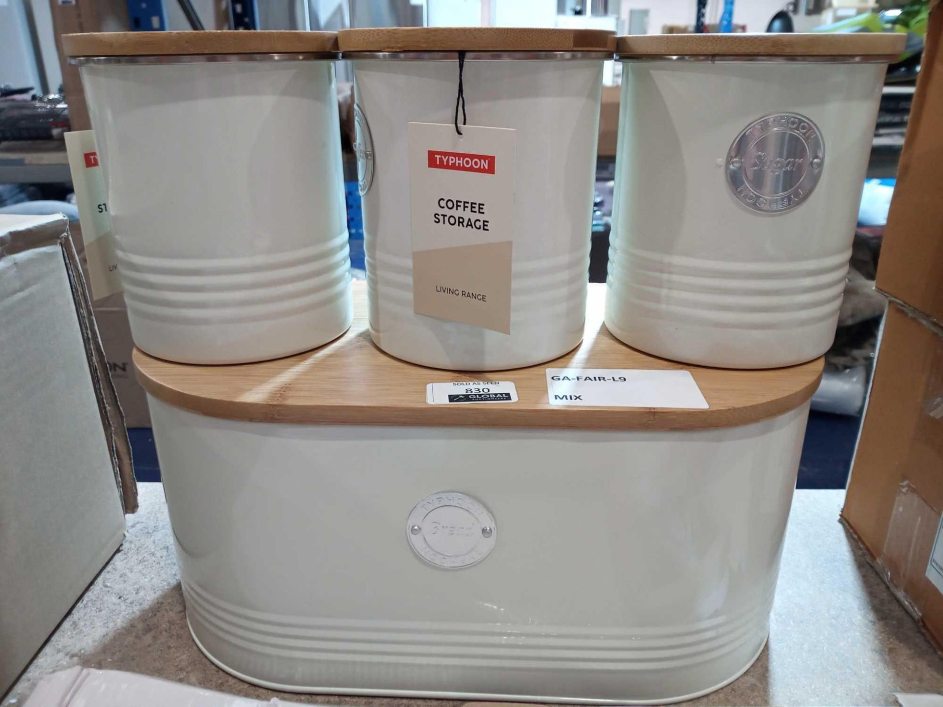 Rrp £70 Unboxed Typhoon Living Range Kitchen Set