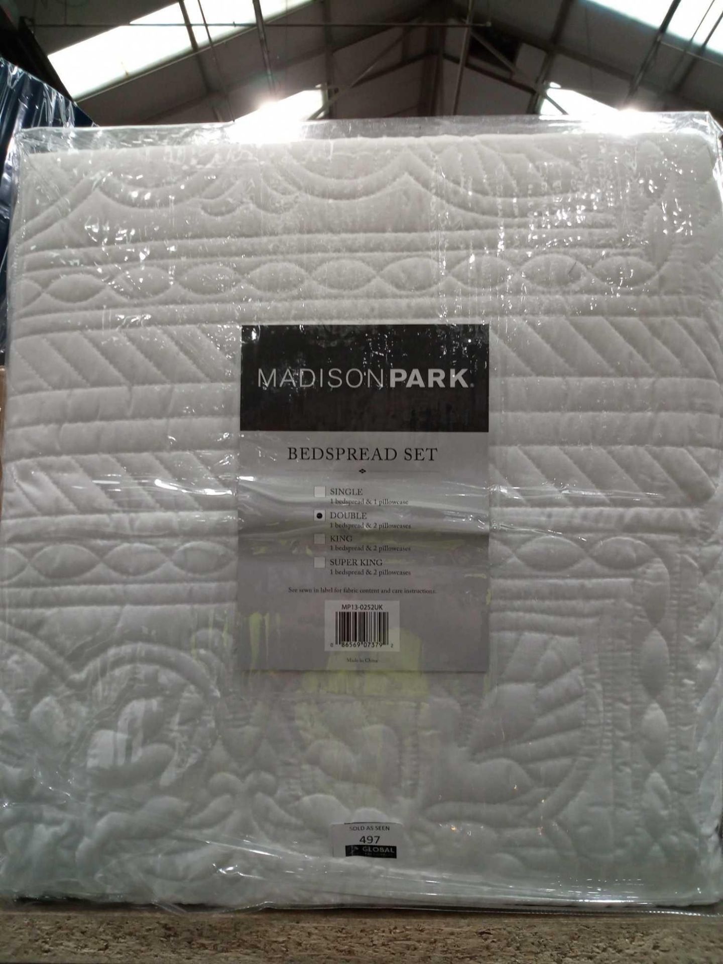 Rrp £60 Bagged Madison Park Double Bedspread Set