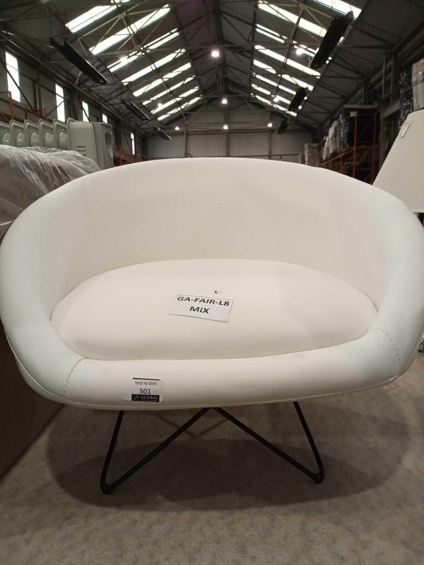 Rrp £90 Unboxed White Leather Designer Dinning Chair