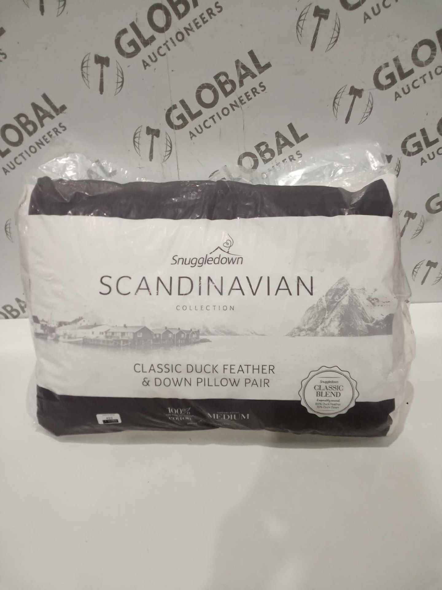 Rrp £50 Bagged Scandinavian Collection Classic Duck Feather And Down Pillow