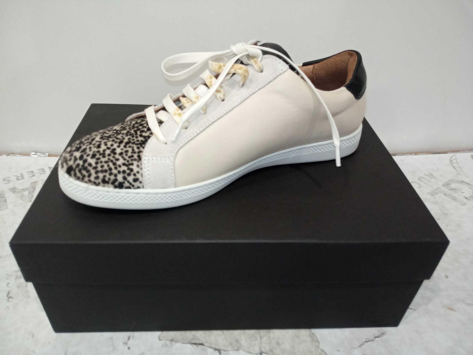 RRP £80 Boxed John Lewis And Partners White Size 6 Ladies Etty Designer Sneakers