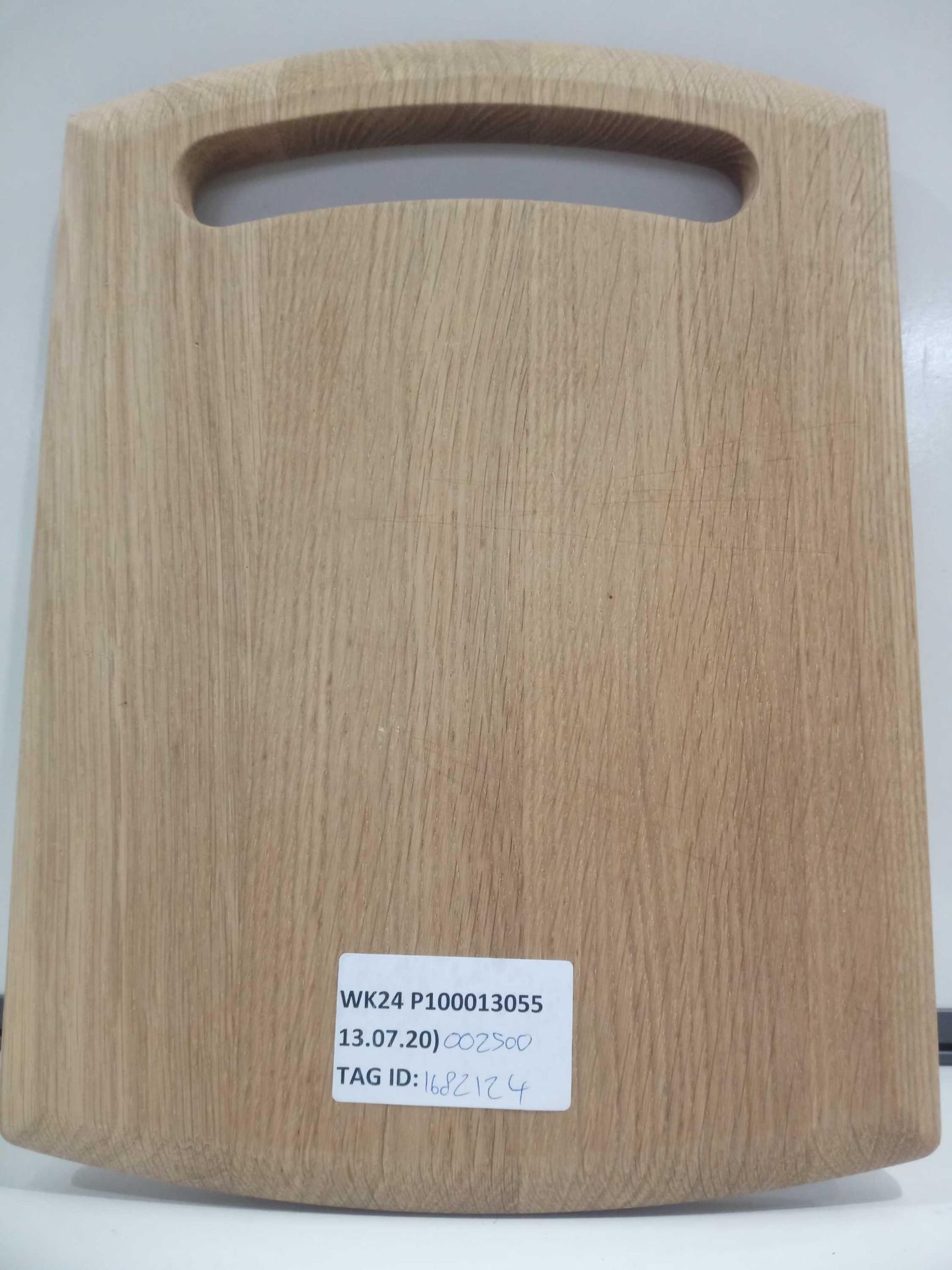 RRP £20 To £25 Each Assorted Kitchen Items Include Solid Wooden Chopping Boards Electronic Scales An - Image 4 of 6