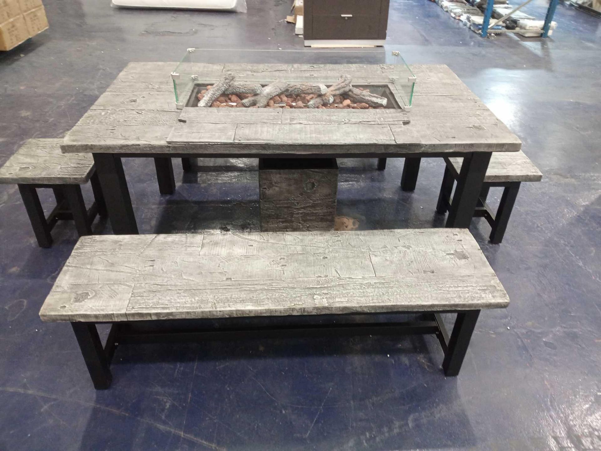 RRP £2,495 Brand New 5 Piece Complete Fire Pit Table Excalibur Dining Set To Include At Rectangular