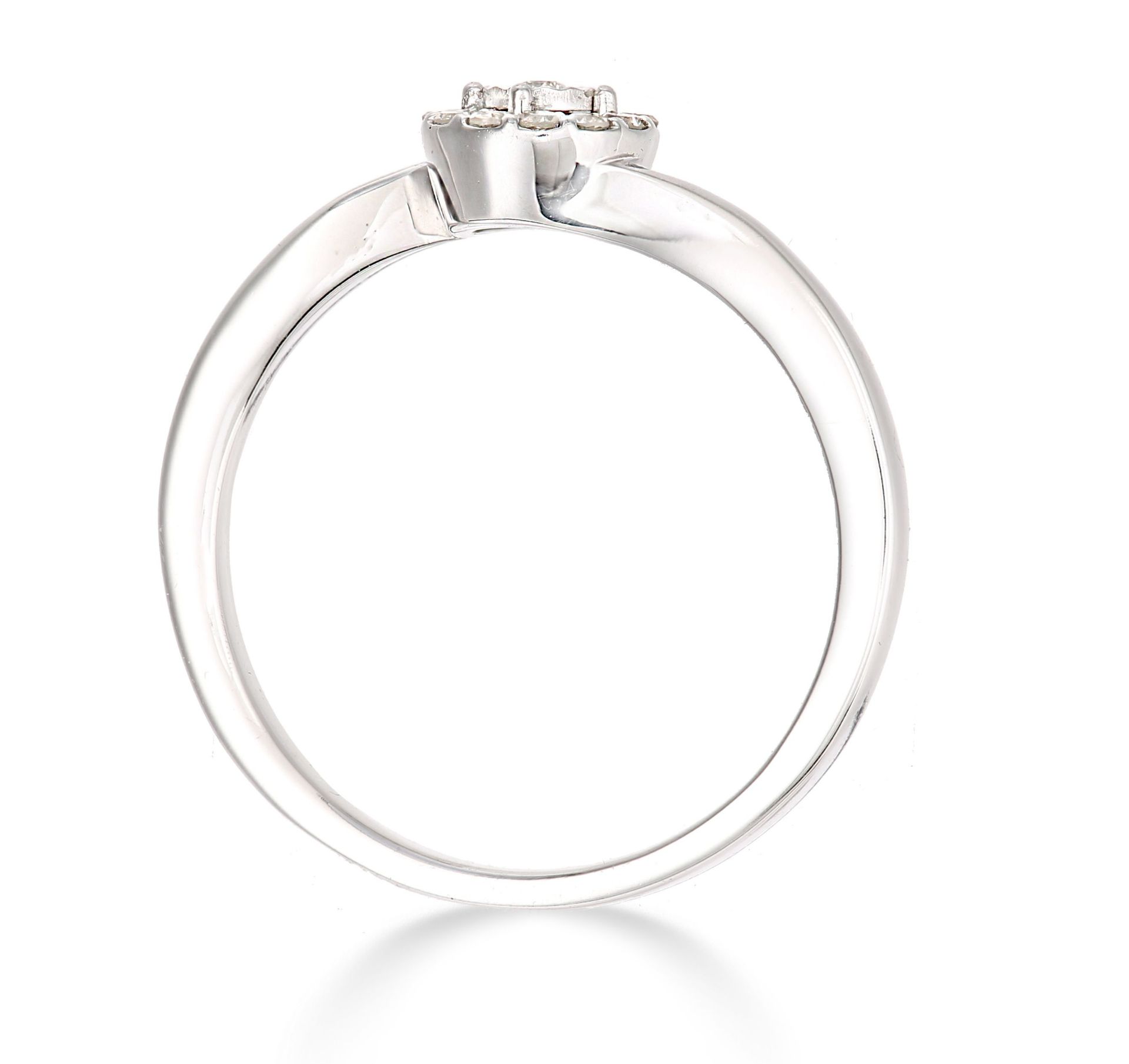 RRP £550 White Gold Diamond Ring with subtle twist Size O (UR4362B) - Image 3 of 3