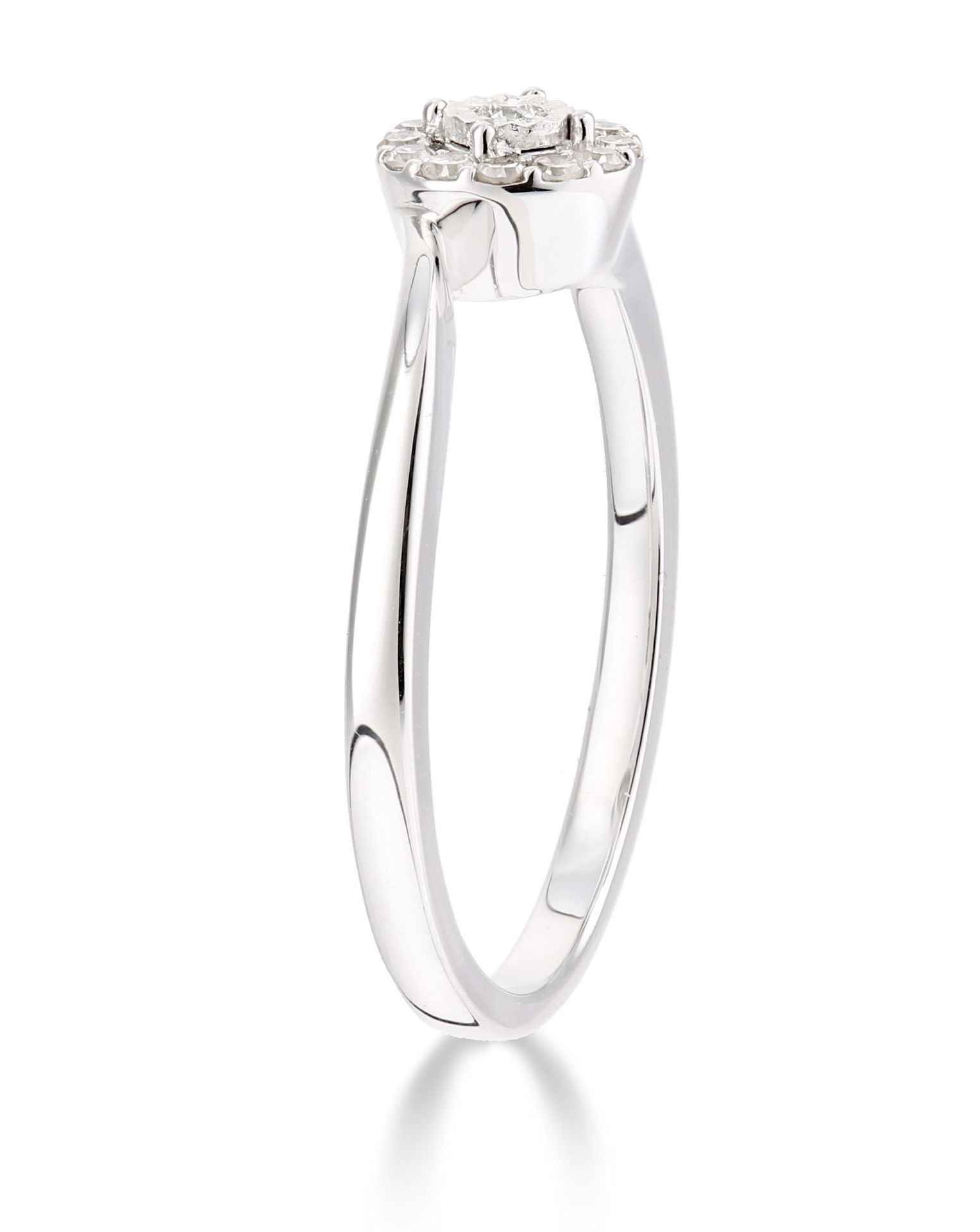 RRP £550 White Gold Diamond Ring with subtle twist Size M (UR4362B) - Image 2 of 3