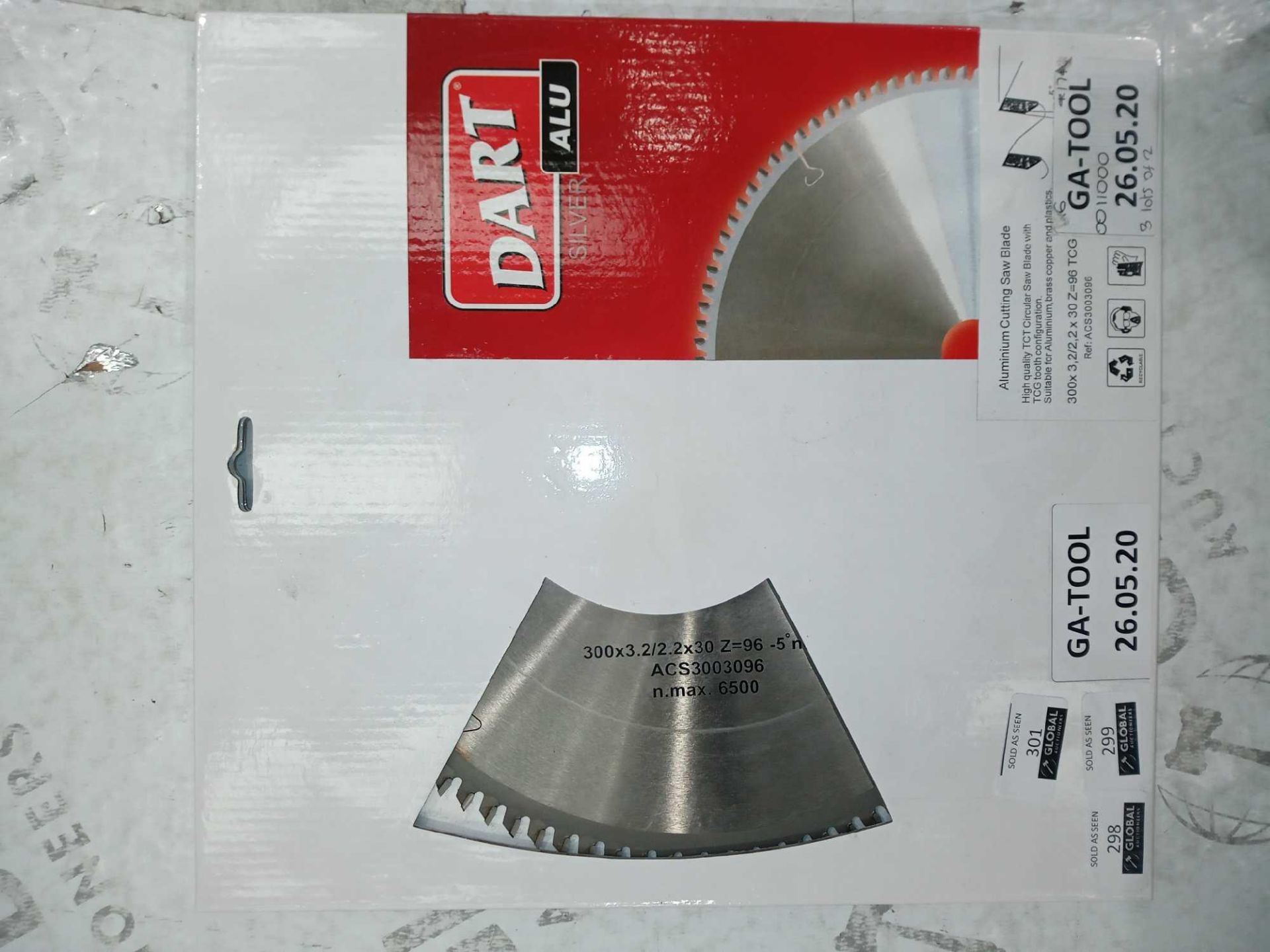 Lot To Contain 2 Boxed Brand New 300 X 3,2/2,2 X 30 Z = 96 Tcg - 5° Aluminium Cutting Saw Blades