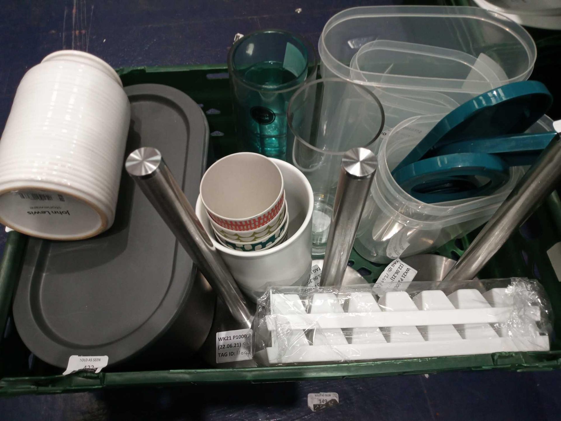 Combined RRP £80 Lot To Contain 8 Assorted Kitchenware Items.