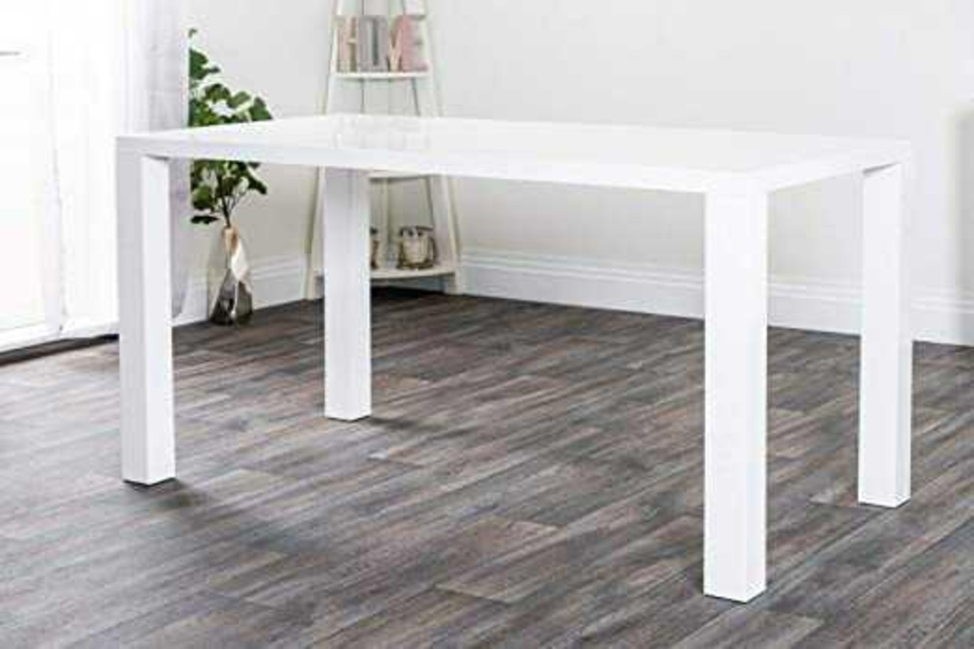 Boxed White Gloss Pivero Dining Table RRP £250(Appraisals Available On Request) (Pictures Are For