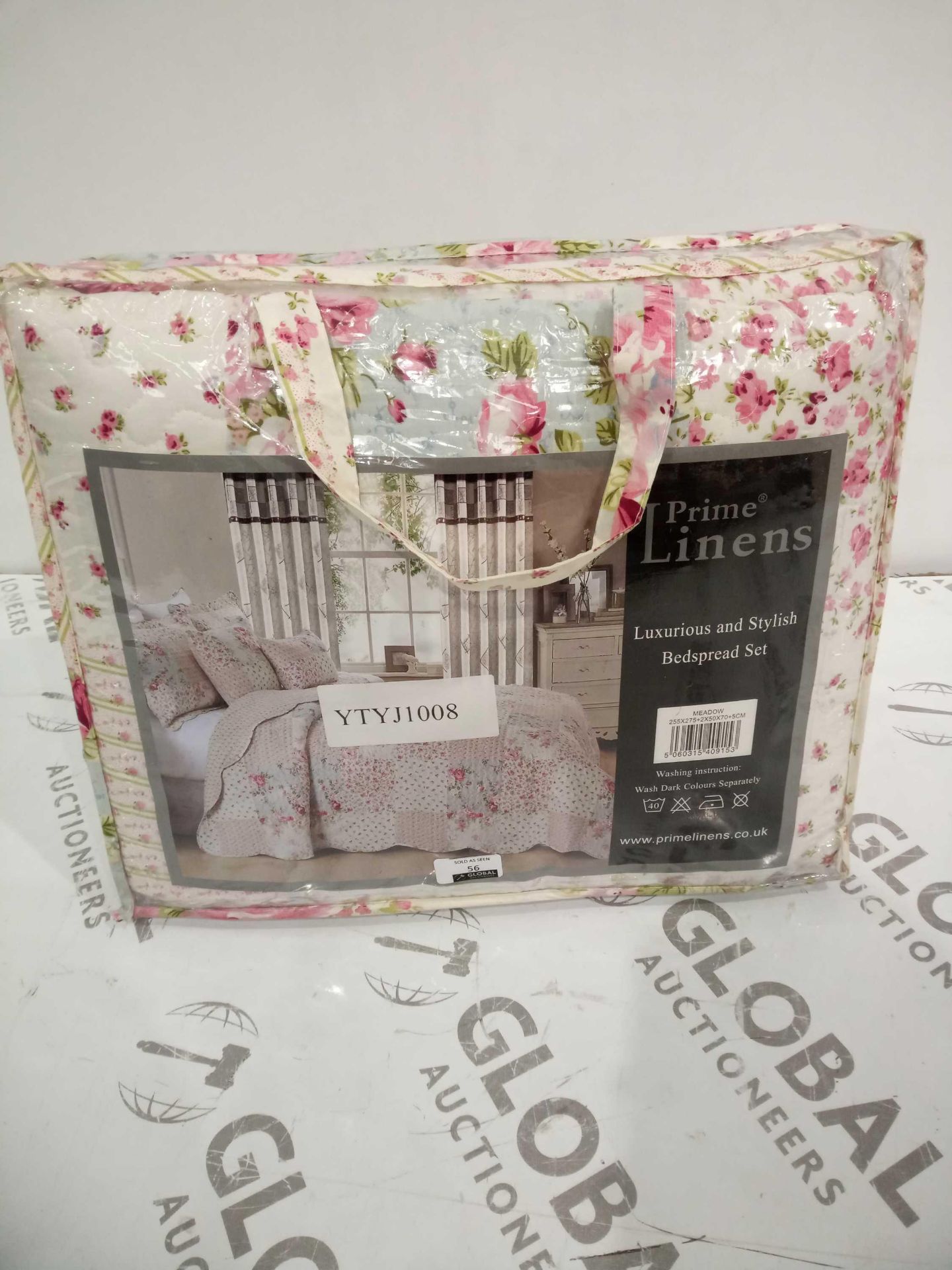 RRP £100 Lot To Contain A Designer Luxurious Bedspread Set