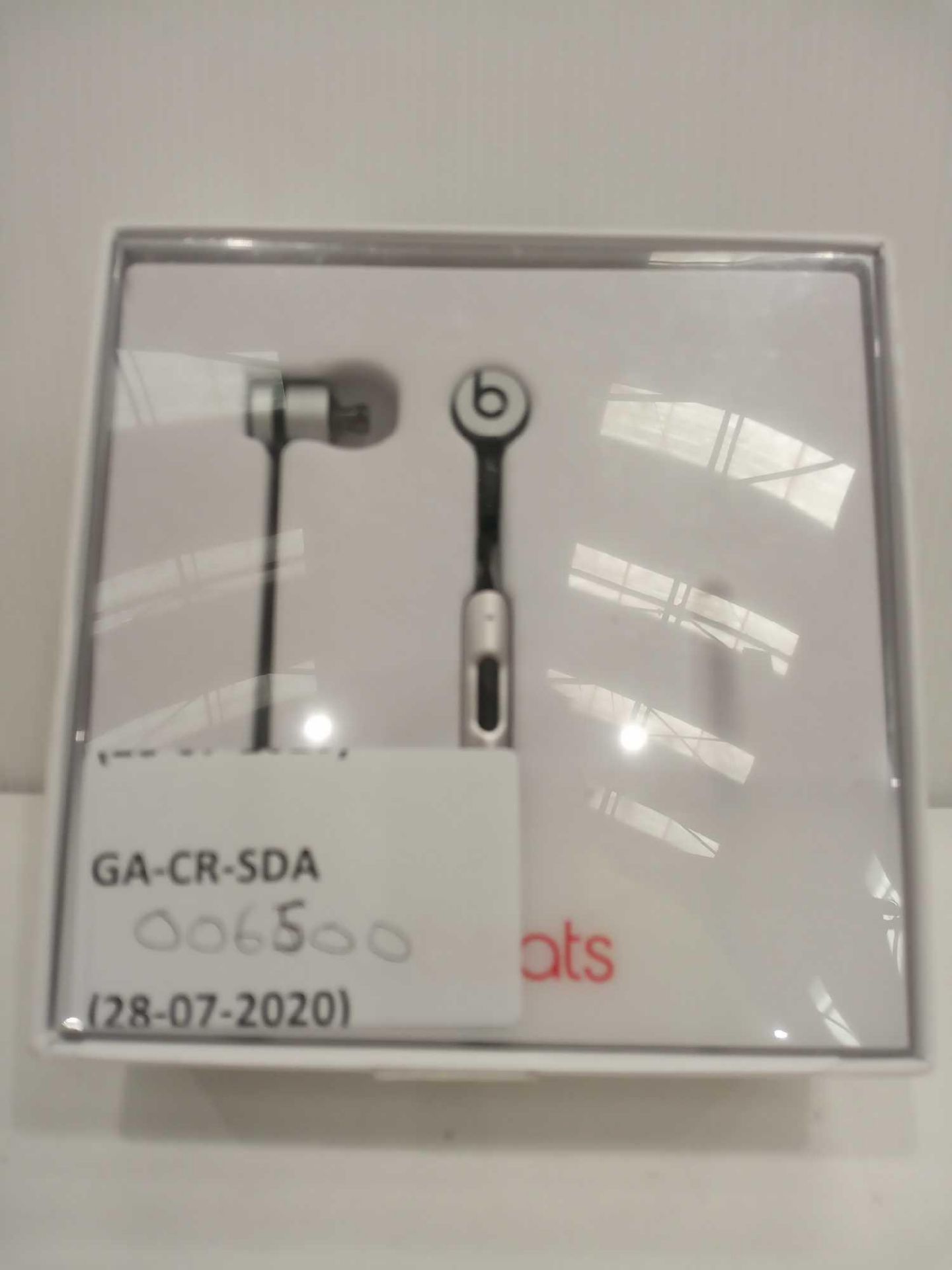 Rrp £65 Boxed Space Grey Dr Beats