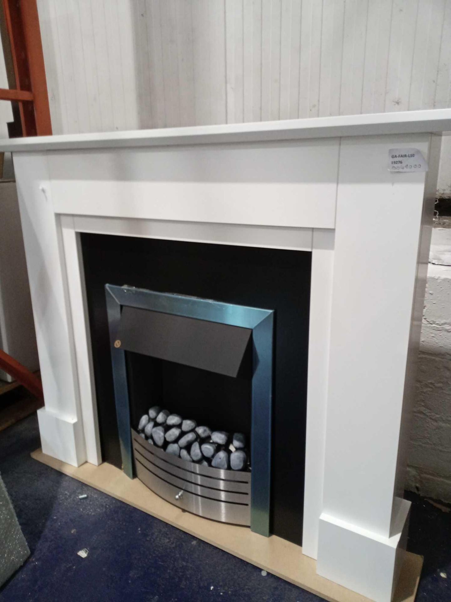 RRP £490 Unboxed White Designer Electric Fireplace - Image 2 of 2