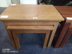 Rrp £150 Dorchester Oak Nest Tables