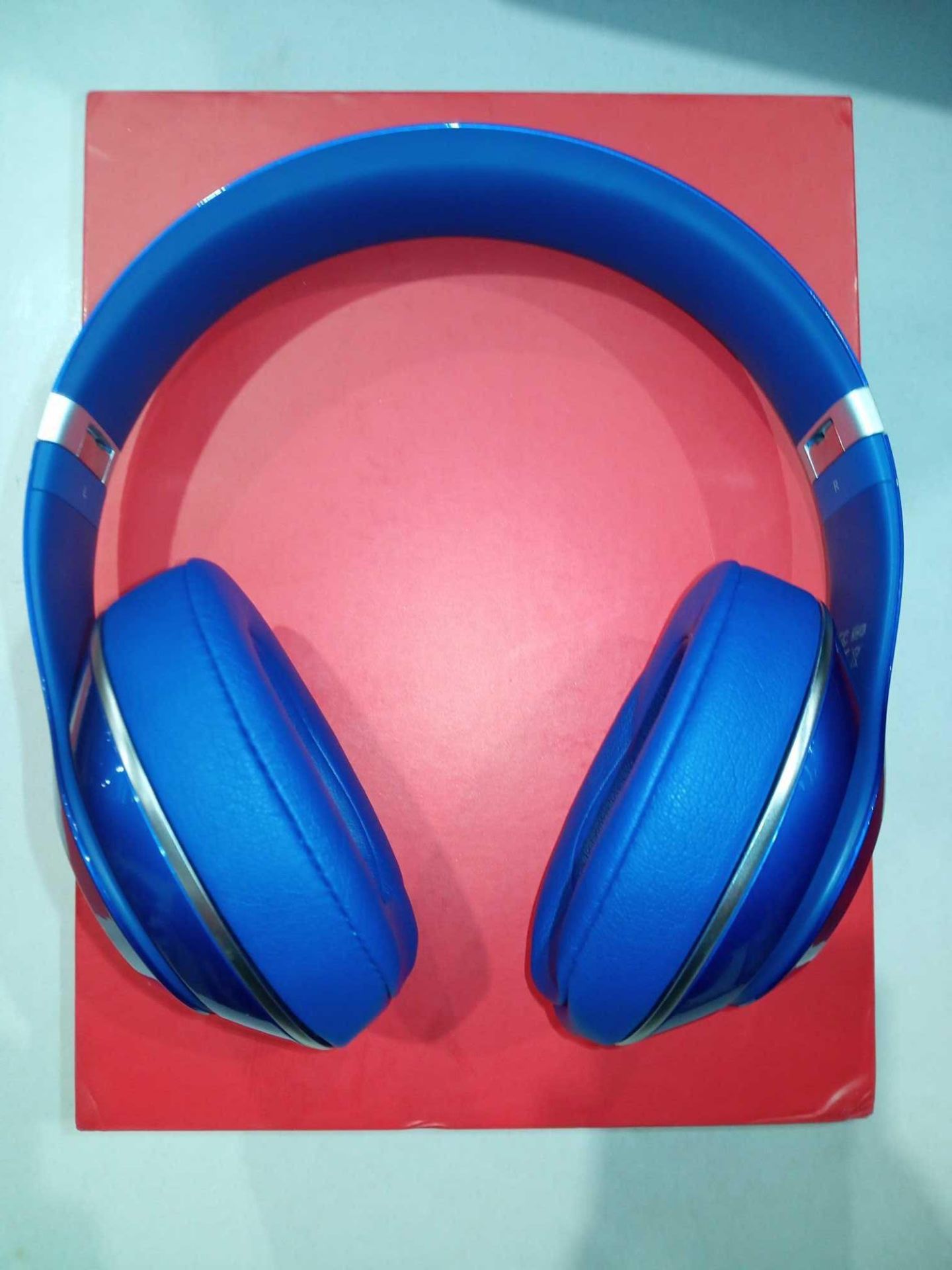 RRP £230 Boxed Dr Dre Beats Studio Headphones - Image 3 of 3