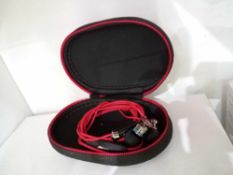 Combined Rrp £160 Lot To Contain 2 Unboxed Dr Dre Beats Earphones