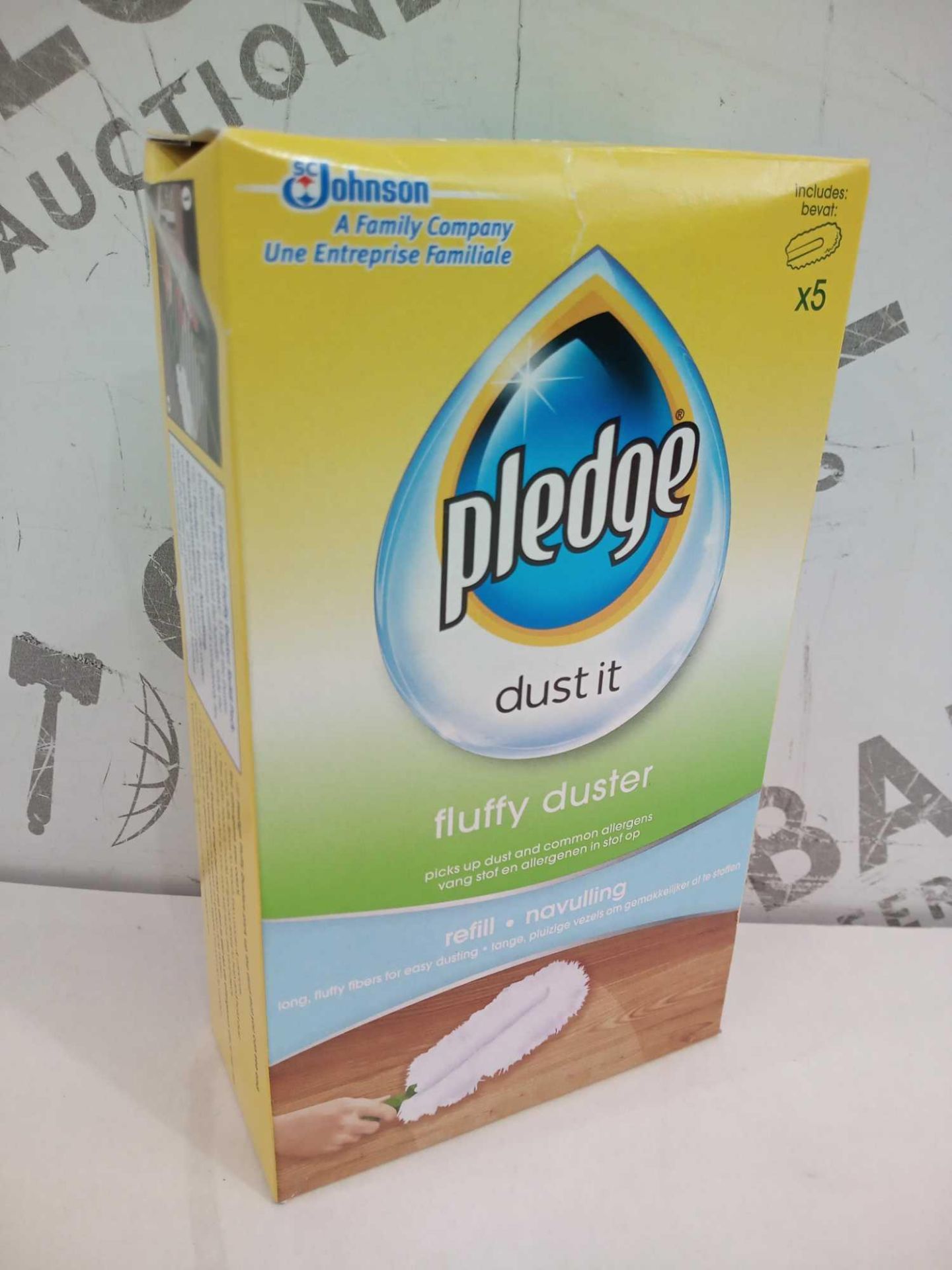 Combined RRP £225 Lot To Contain 45 Boxed Pledge Dust It Fluffy Duster