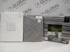 Combined RRP £120 Lot To Contain 3 Assorted Double Duvet Sets