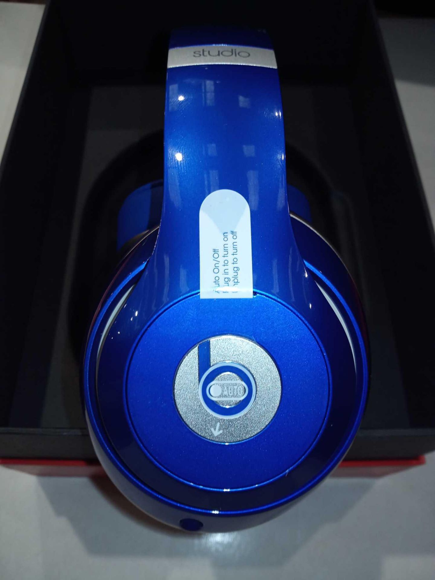 RRP £230 Boxed Dr Dre Beats Studio Headphones - Image 2 of 3