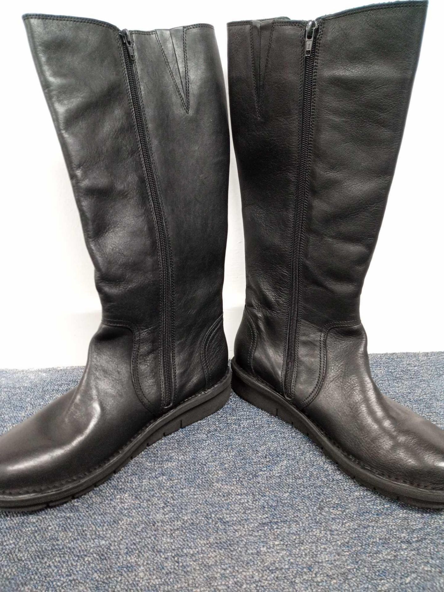 RRP £70 John Lewis Knee Length Black Boots (00100889) - Image 2 of 2