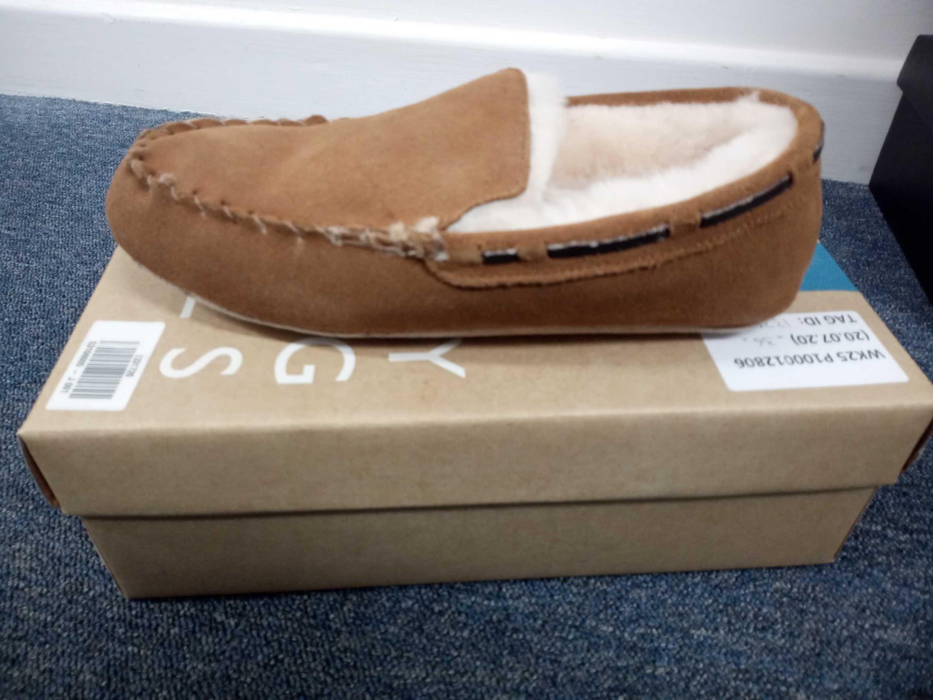 John Lewis Phoenix Tan Slippers Size 4 (1331726) - Image 2 of 2