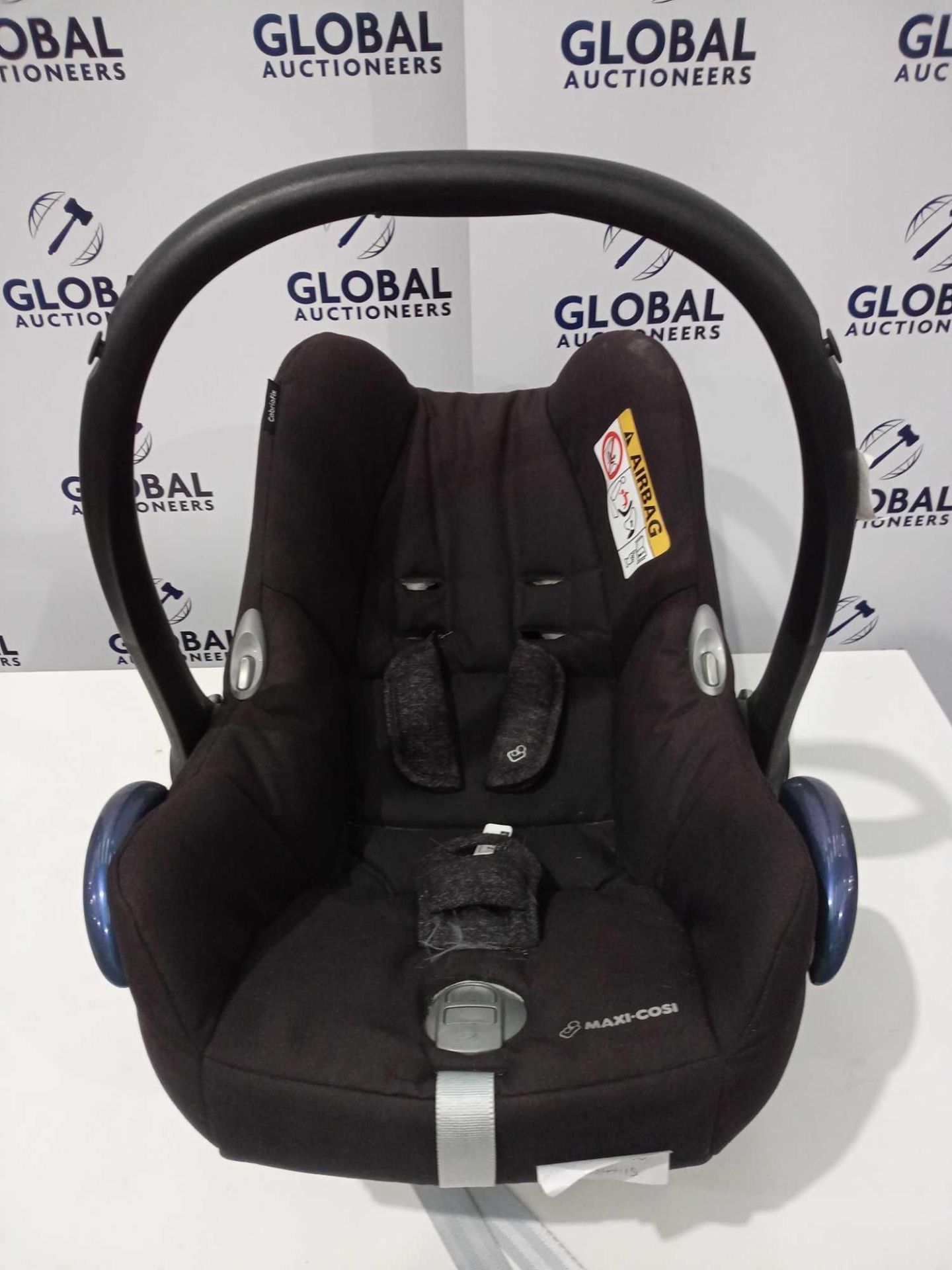 Rrp £100 Unboxed Maxi Cosi Cabriofix Nomad Black In Car Children'S Safety Seat Suitable From Birth