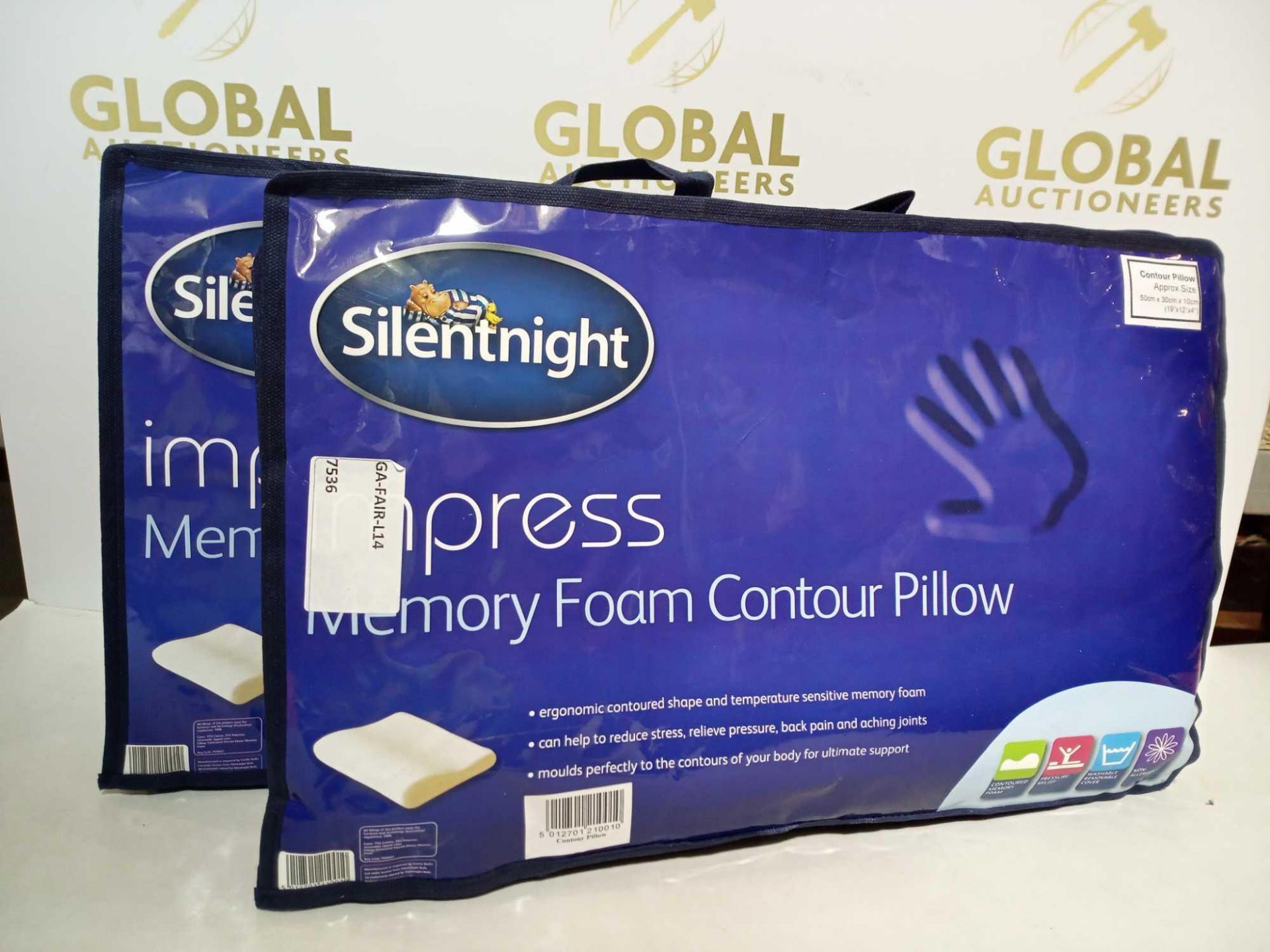 Rrp £30-£40 Each Assorted Items To Include Silentnight Impress Memory Foam Contour Pillows And Natur - Image 2 of 2