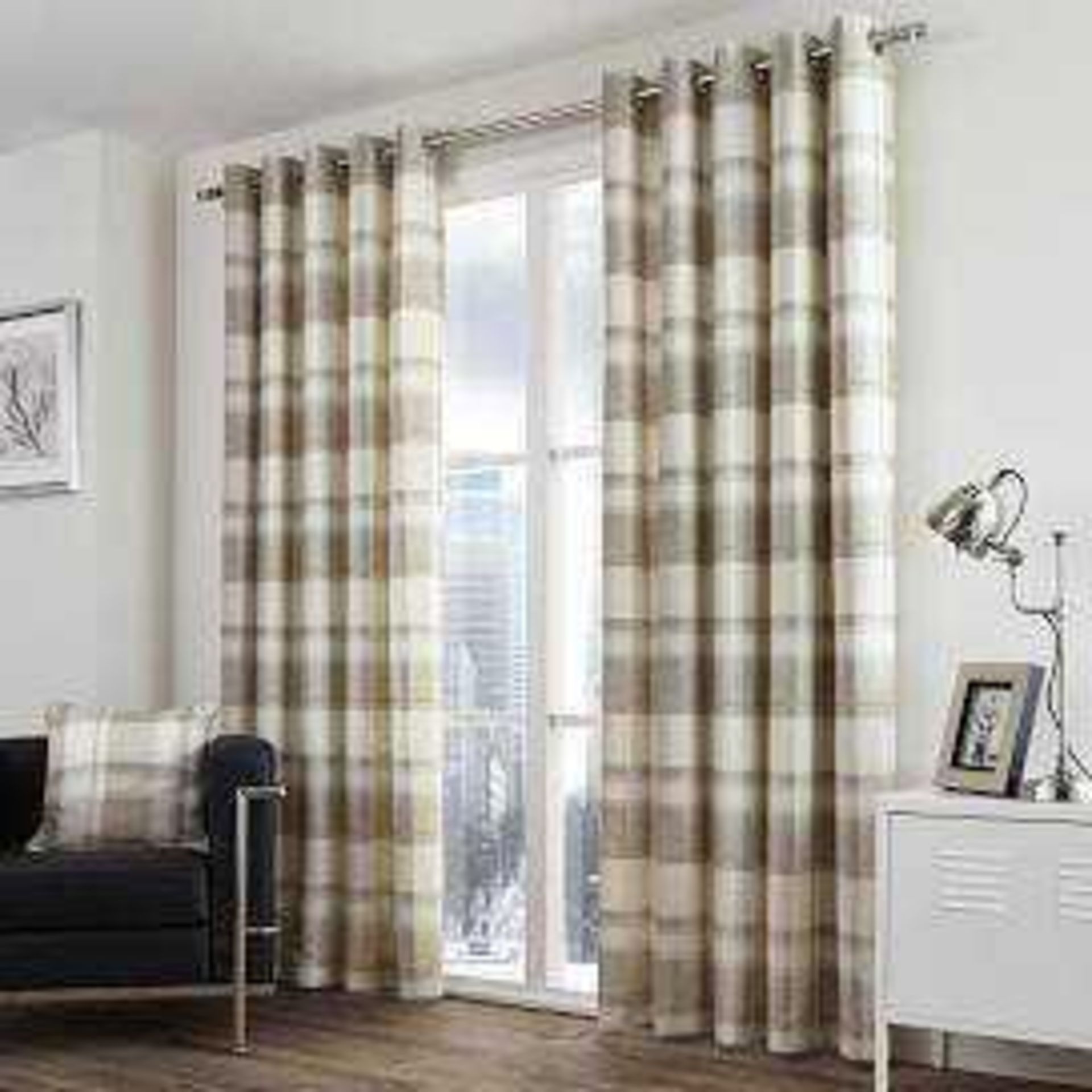 Combined Rrp £175 Lot To Contain 3 Assorted Curtains - Image 2 of 8
