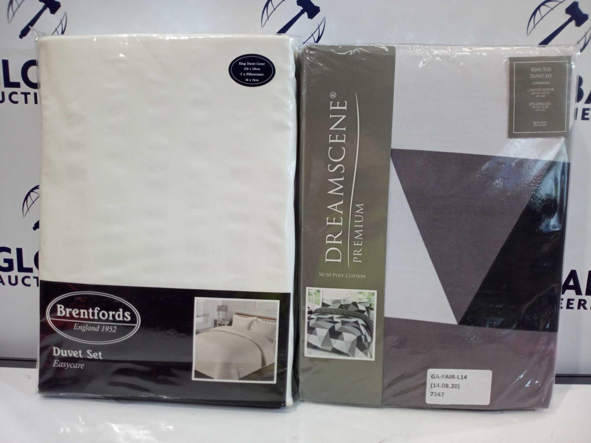 RRP £25 Each Assorted Designer Very Nice One To Include Dreamscene King-Size Sheets Bedding Sets Riv - Image 2 of 3
