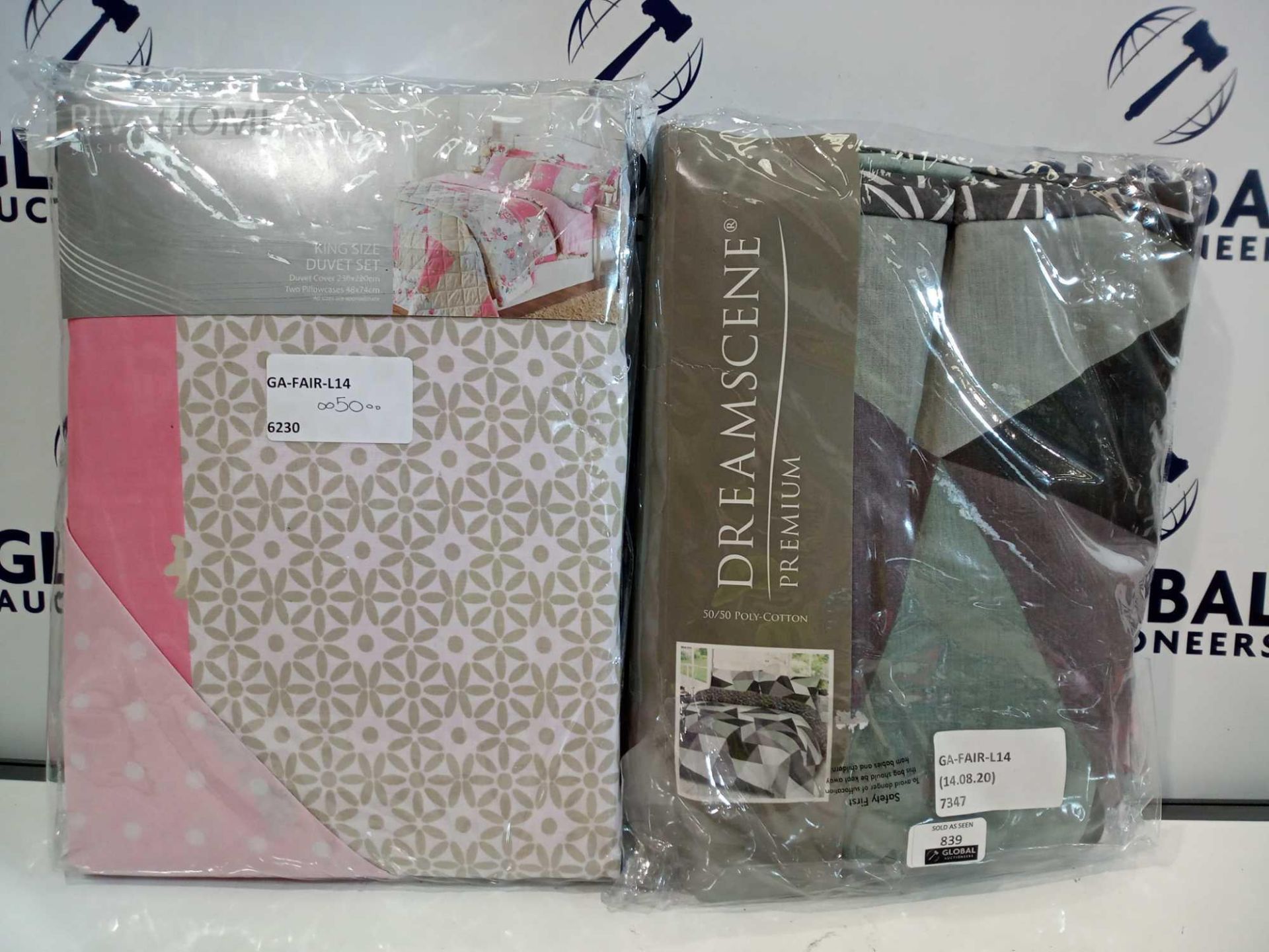 RRP £25 Each Assorted Designer Very Nice One To Include Dreamscene King-Size Sheets Bedding Sets Riv