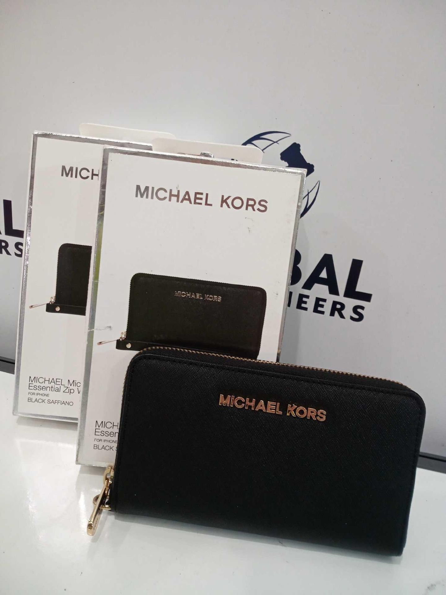 RRP £50 Boxed Michael Kors Ladies Large Multifunction Black Saffiano Wallet For Iphone