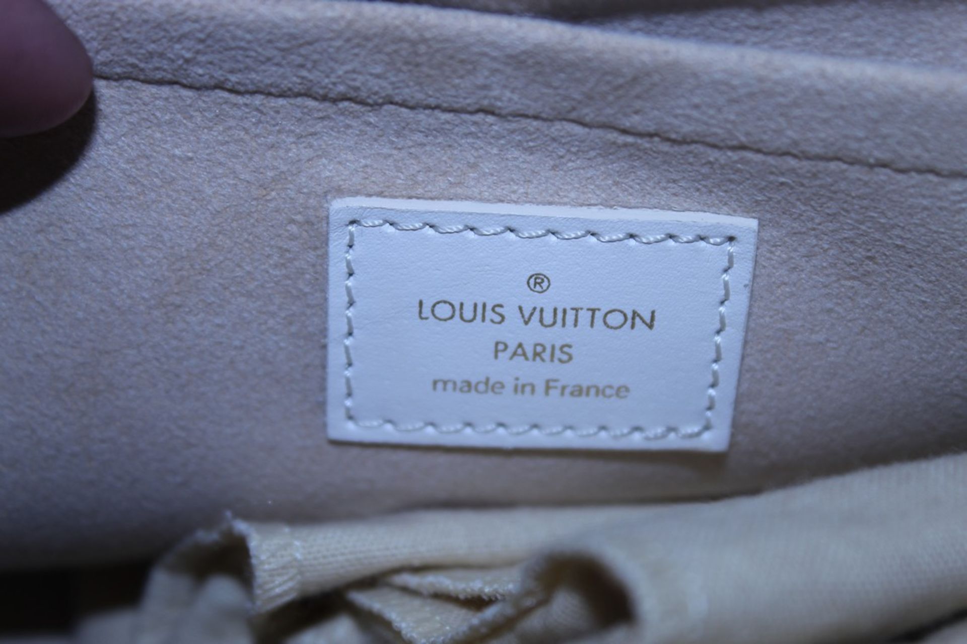 RRP £1,170 Louis Vuitton Trapeze HandbagBeige Monogram Canvas - Image 5 of 6