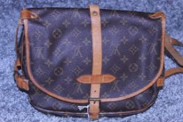 RRP £1,200 Louis Vuitton Saumur Shoulder Bag