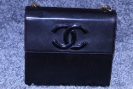 RRP £2000 Chanel Tall Logo Flap Chain Tote Shoulder Bag