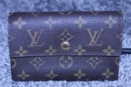 Rrp £750 Louis Vuitton Brown Coated/Monogram Canvas 15X9.5X3Cm Golden Brass Hardware Trifold Wallet.