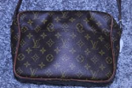 RRP £1,100 Louis Vuitton Vintage Nil Shoulder Bag