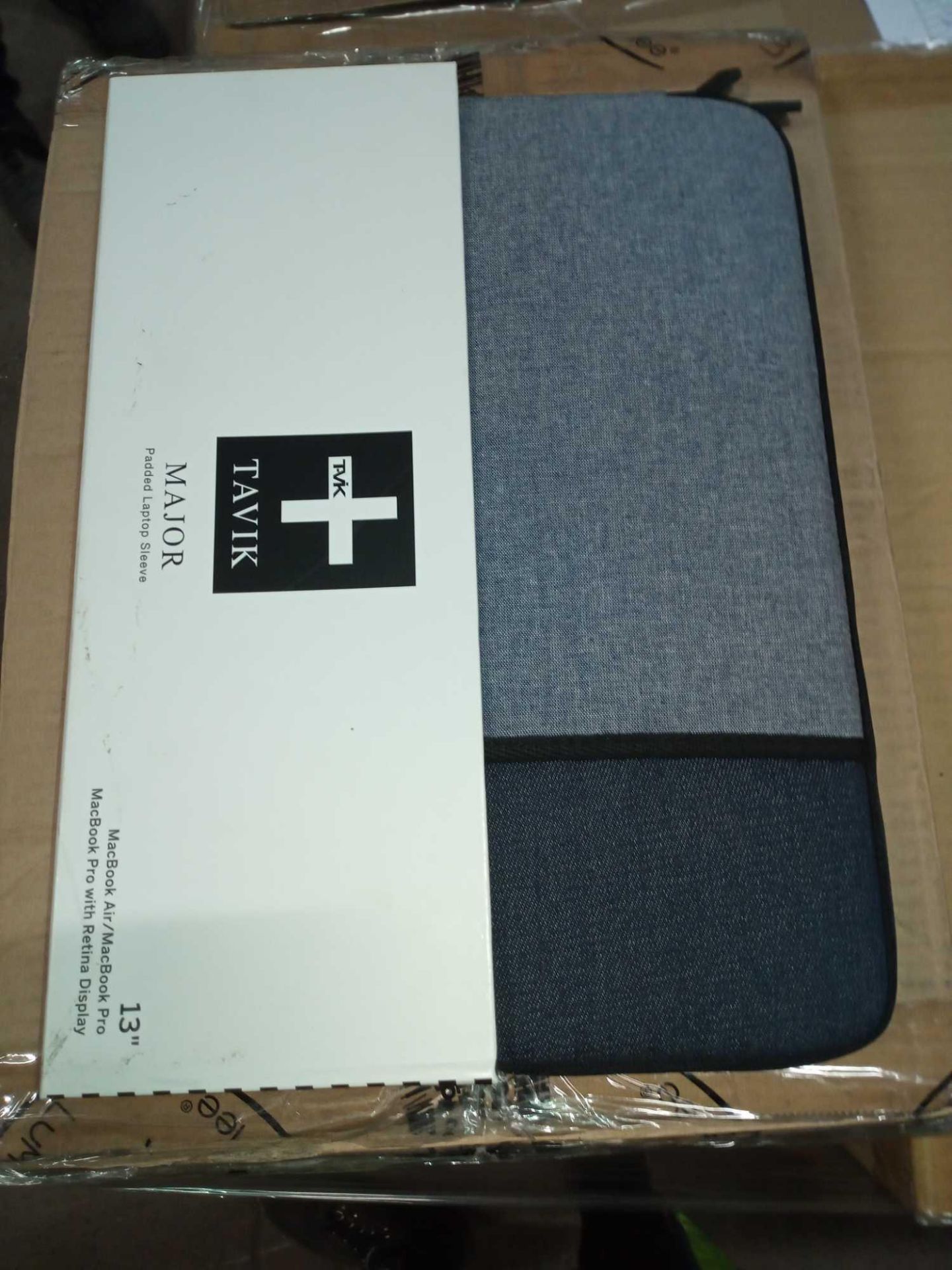 RRP £18,950 Pallet To Contain Approximately 1647 Brand New Boxed Lumee Iphone Cases - Image 2 of 5