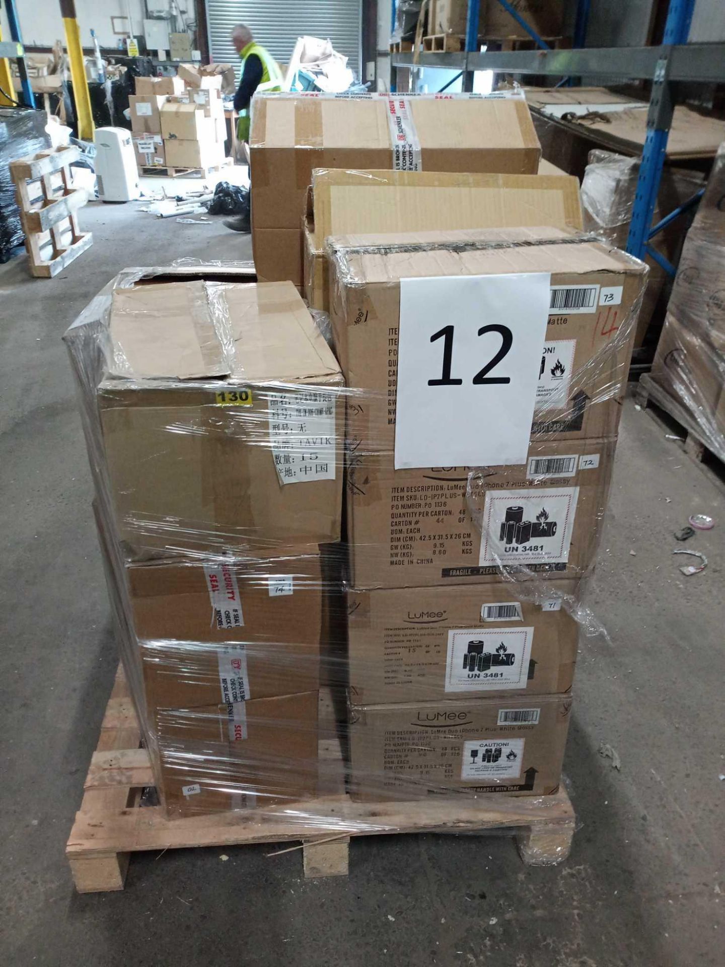 RRP £18,950 Pallet To Contain Approximately 1647 Brand New Boxed Lumee Iphone Cases - Image 3 of 5