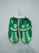 RRP £300 Lot To Contain 30 Brand New In Packet Kids Crocodile Aqua Shoes