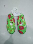 RRP £300 Lot To Contain 30 Brand New Children'S Floral Aqua Swimming Shoes