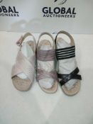 RRP £100 Lot To Contain 4 Brand New Boxed Pairs Of Ladies Assorted Slip On Footwear (As Seen On The