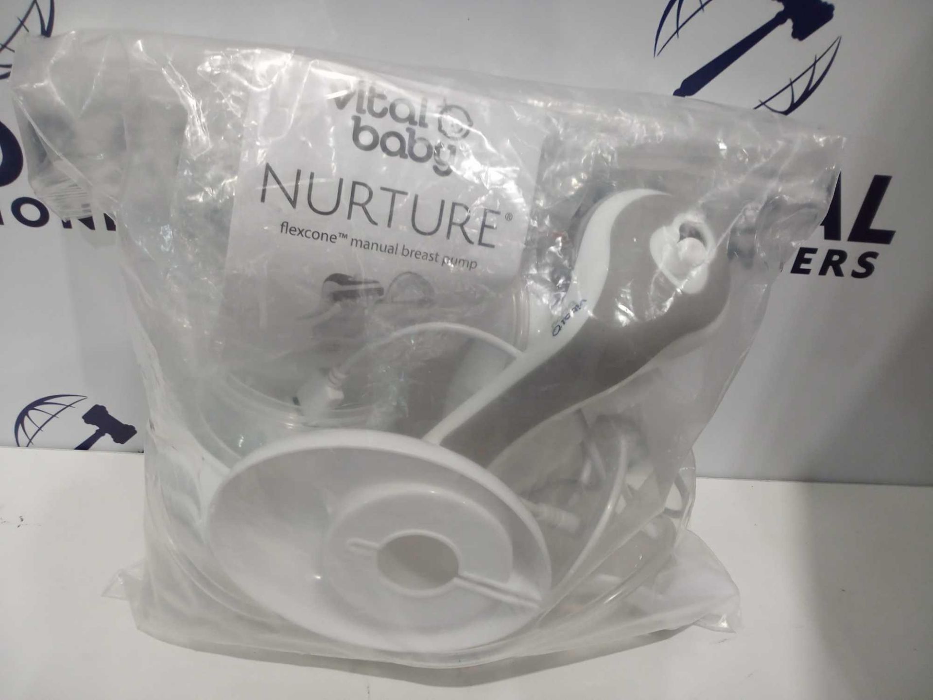 RRP £100 Unboxed Vital Baby Nature Manual Breast Pump - Image 2 of 2