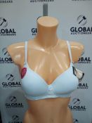 RRP £270 Lot To Contain 3 Brand New Packs Of 6 Hana Body Shaping Bras In White (Appraisals Available