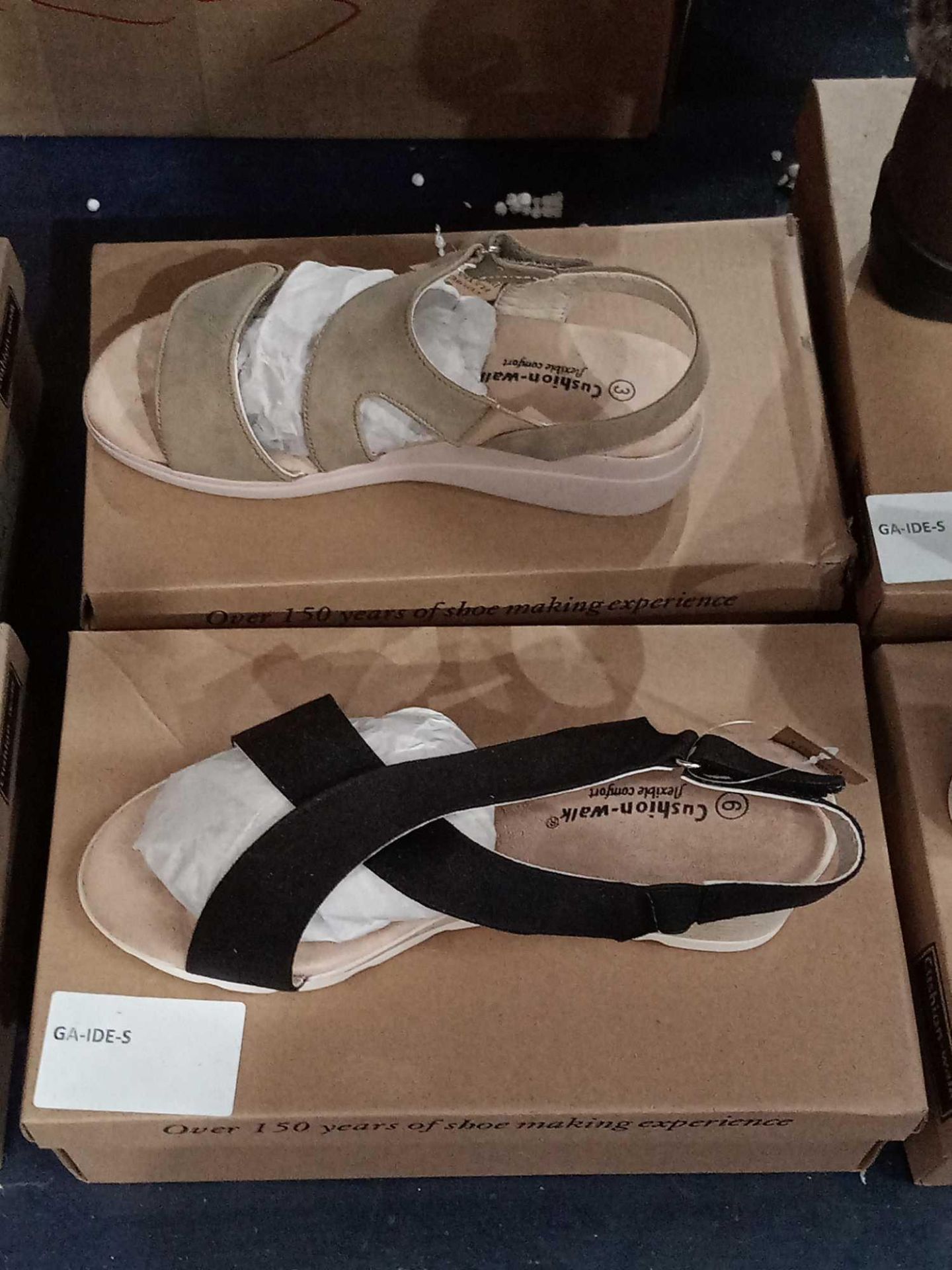 RRP £125 Lot To Contain 5 Brand New Boxed Of Assorted Pairs Of Ladies Slip On Footwear (As Seen On