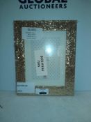 Rrp £90 Lot To Contain 9 Assorted Sized Photo Frames
