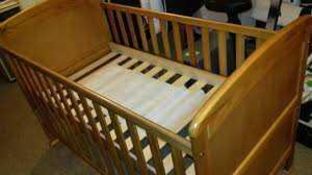 RRP £149 Boxed Penelope Stained Designer Cot Bed (Appraisals Available Upon Request) (Pictures Are