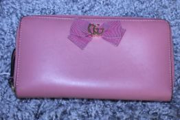 RRP £500 Gucci Ribbon Logo Zip Wallet, Smooth Pink Leather 19x10x2.5cm (Production Code 435819/0959)