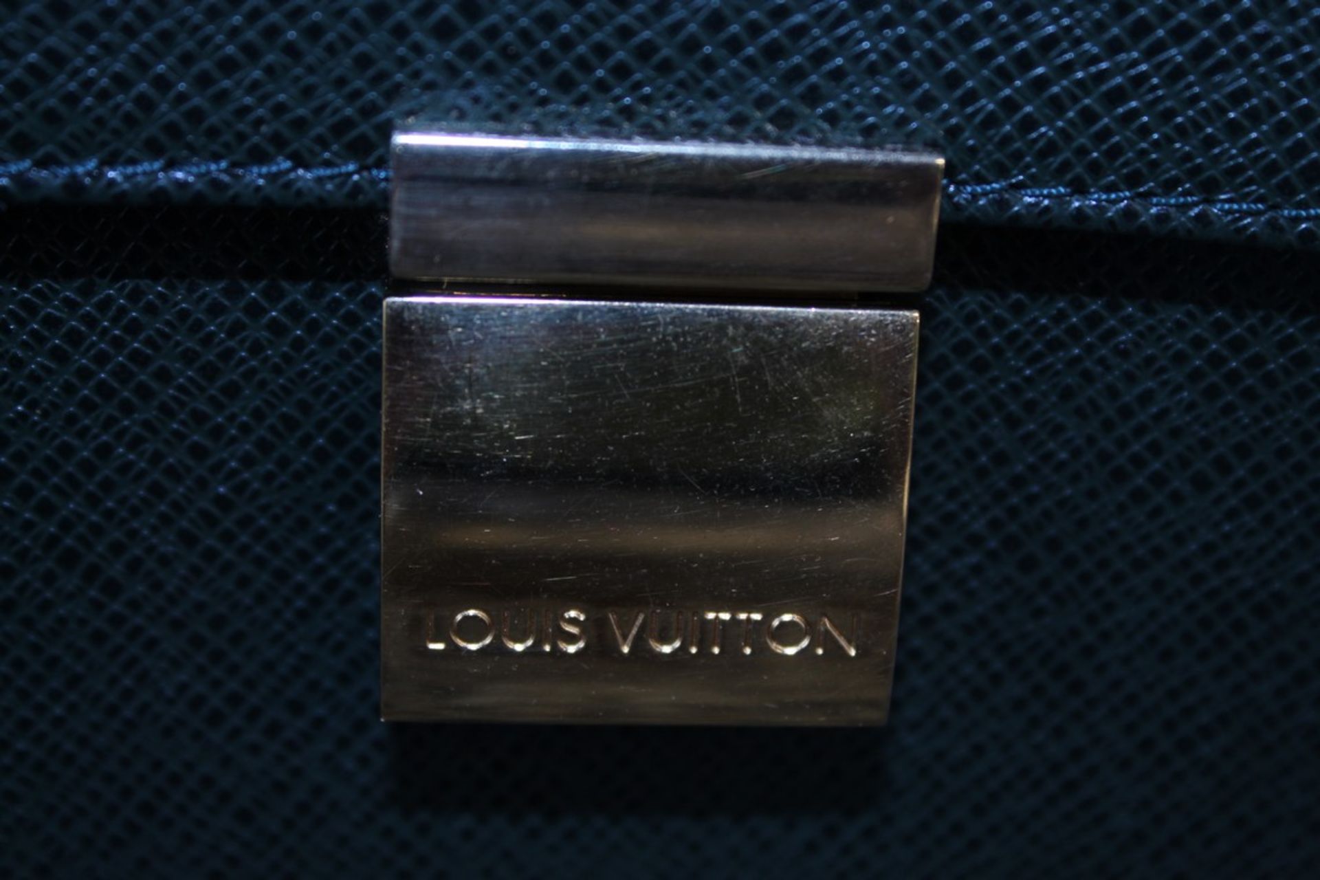 RRP £1,500 Louis Vuitton Selenga Handbag, Dark Green Taiga Calf Leather, 25x18x2.5cm (Production - Image 2 of 5