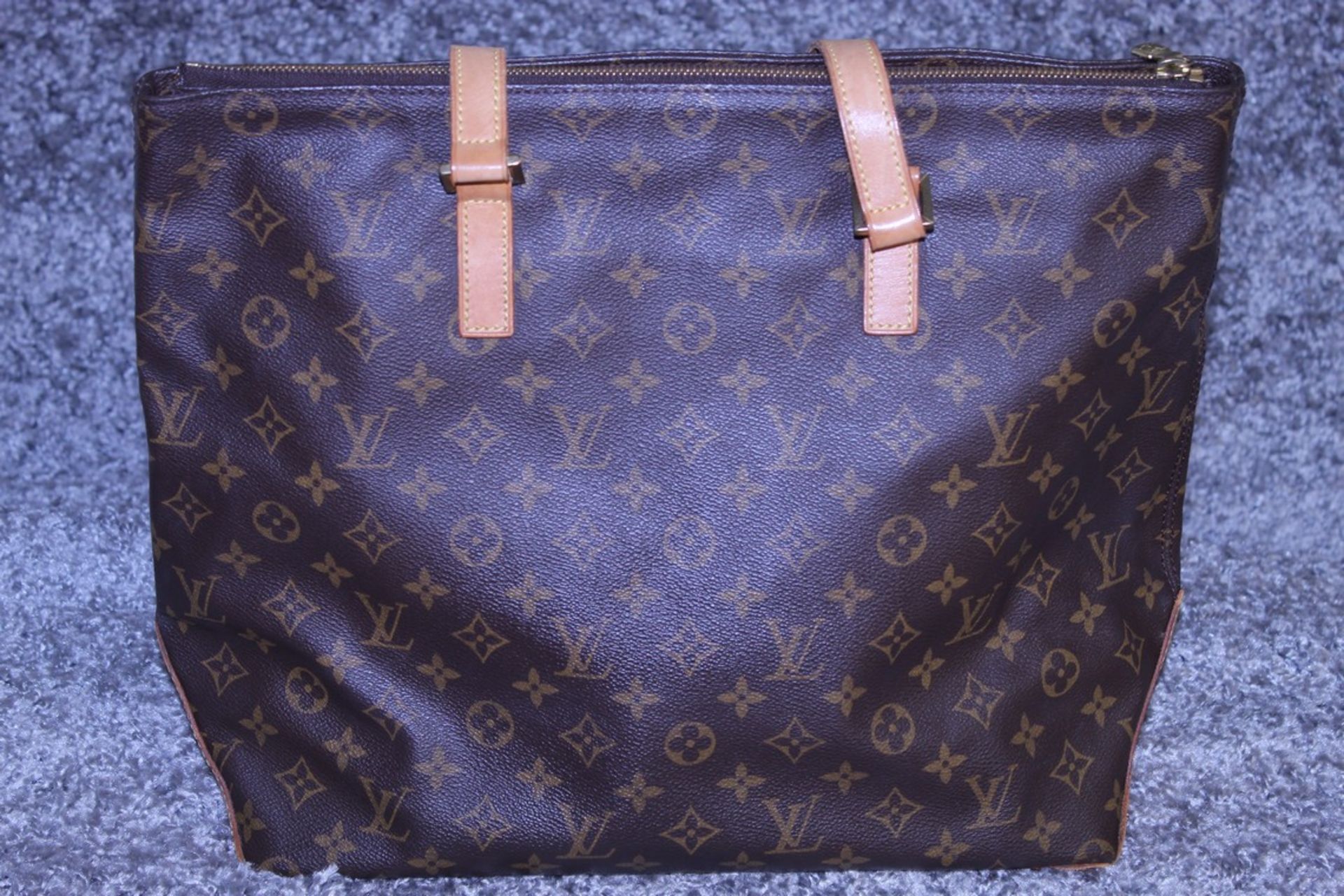 RRP £2,500 Brown Leather Cabaz Mezzo Shoulder Bag From Louis Vuitton Pre-Owned Featuring A