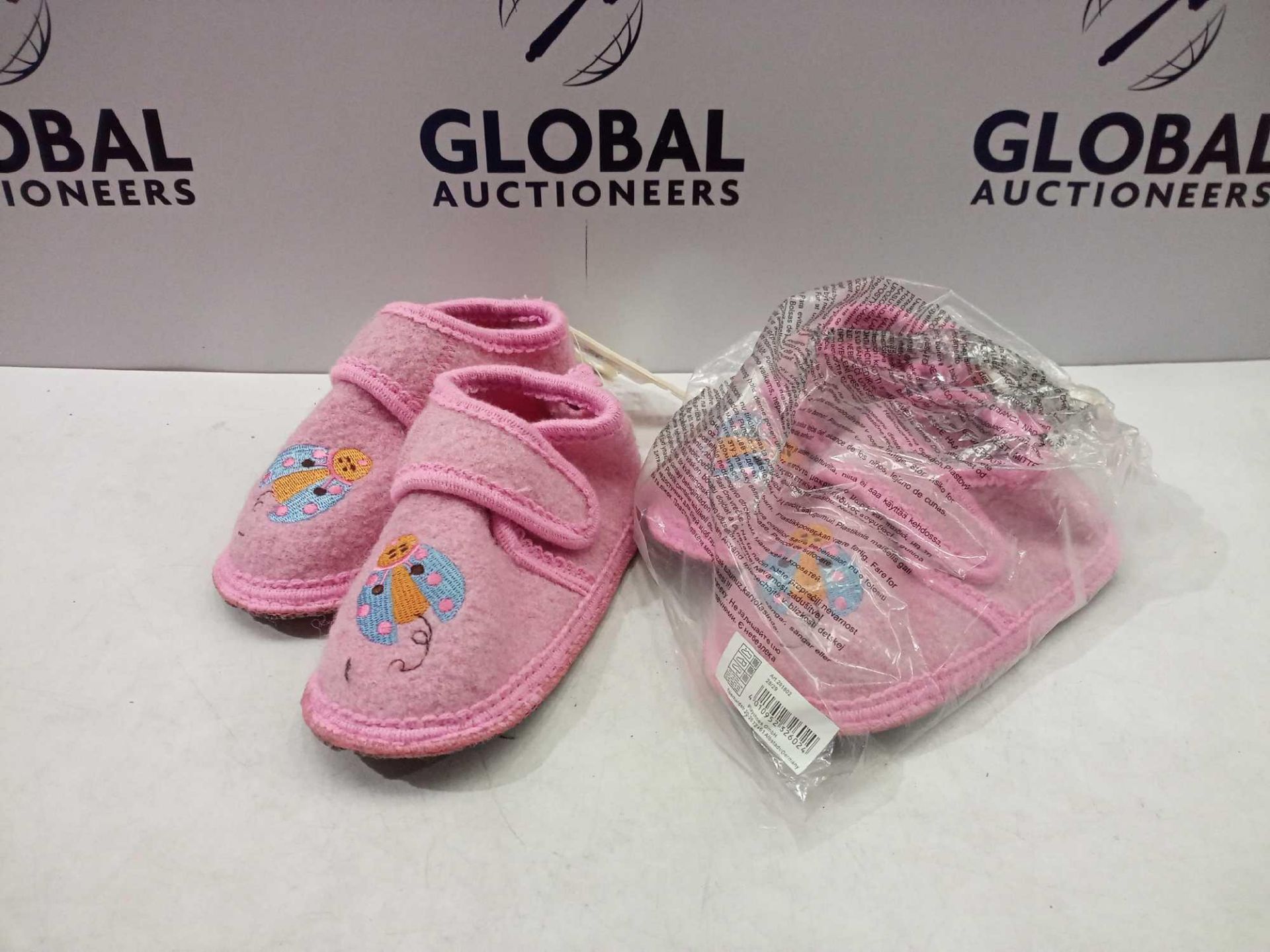 Combined Rrp £300 Locked To Contain Approximately 30 Pairs Of Pink Ladybug Design Children'S Slip-On